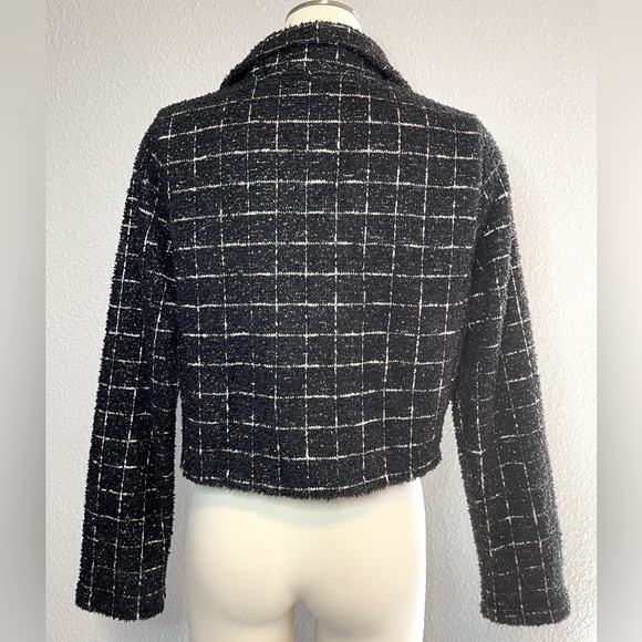 Evolutionary Women’s Black Metallic Jacket Pearl Buttons Size Large - Picture 3 of 7